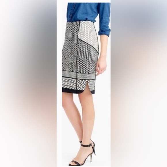 J. Crew | Paneled Black & Cream Geometric Jacquard Pencil Skirt Size 4 Office - Picture 2 of 11